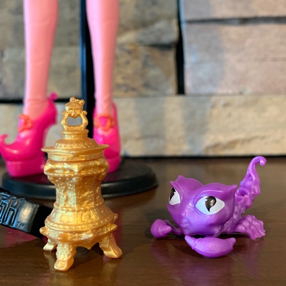 Monster High 13 Wishes Gigi Grant Doll - Picture 3 of 11